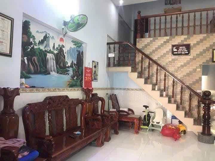 Nhà 1 trệt 1 gác lửng tại KP4, Long Bình, 90m² giá 2.6 tỷ - Sổ hồng chính chủ, không quy hoạch!