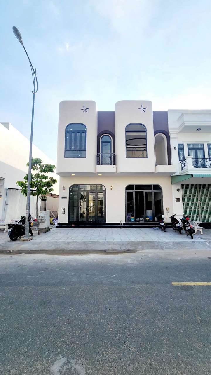 Nhà Phố KĐT Tây Bắc Rạch Giá - 96.75m² - 3.35 Tỷ - Hướng Bắc