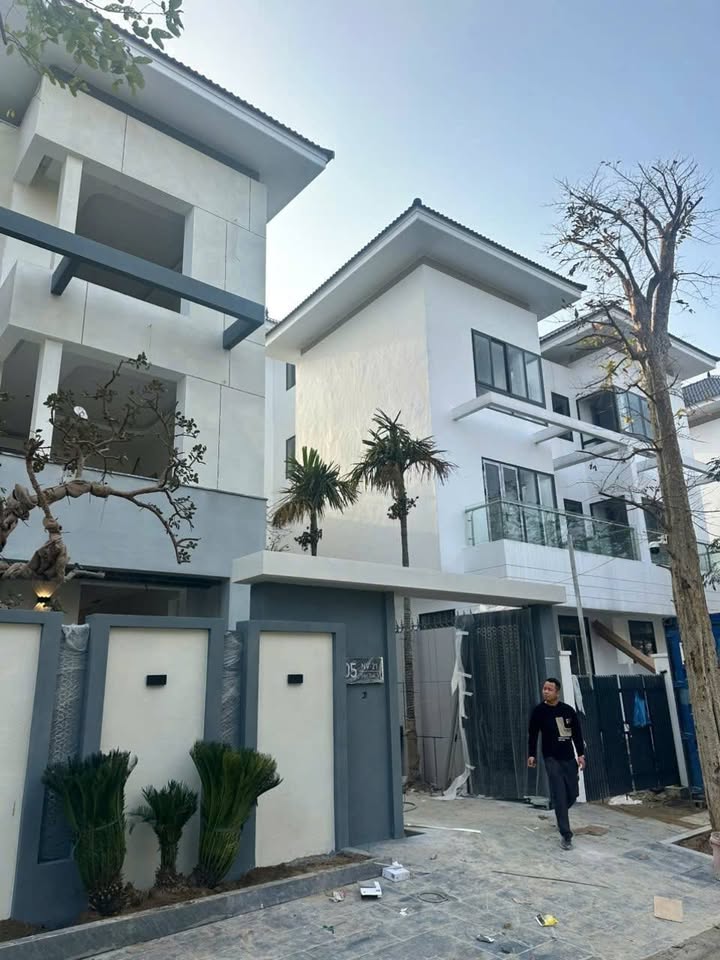 Nhà xây thô HANDICO Vinh Tân 173m² giá 11.5 tỷ - Vị trí đẹp kinh doanh