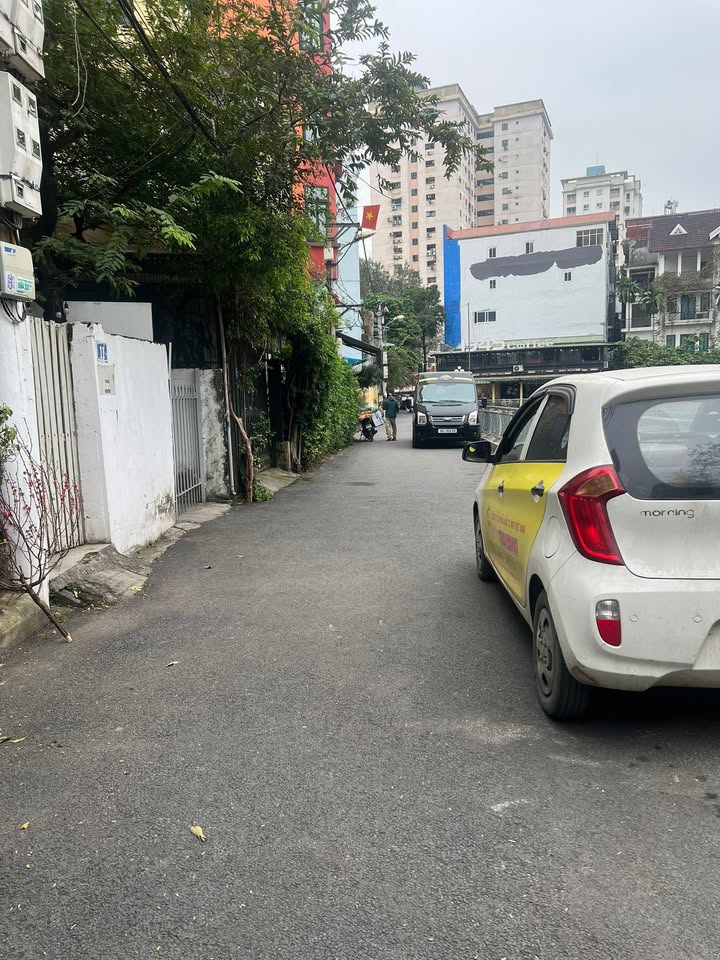 FrontHouse Mạc Thái Tổ, Cầu Giấy 95m² giá 20 tỷ - Cơ hội đầu tư hiếm có!