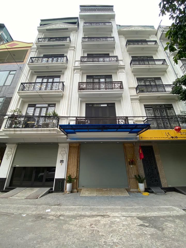 FrontHouse mặt phố Lý Thường Kiệt 50m² giá 20 tỷ - Kinh doanh tốt!