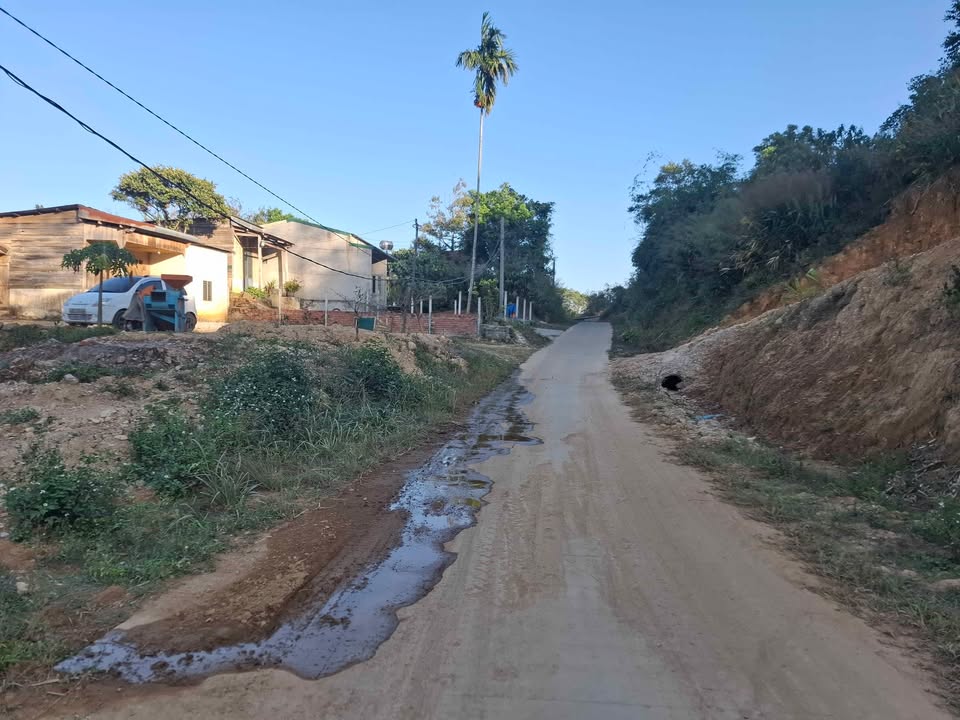 Đất nền 4000m² tại phường Quảng Thành, Gia Nghĩa - Sổ đỏ chính chủ, giá chỉ 1.6 tỷ!