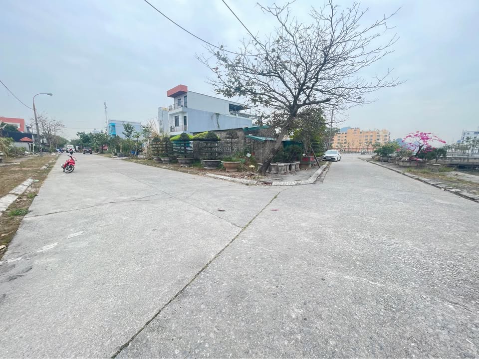 Đất lô góc 2 mặt tiền Cẩm Bình 100m² giá 3 tỷ - Đầu tư sinh lời ngay!