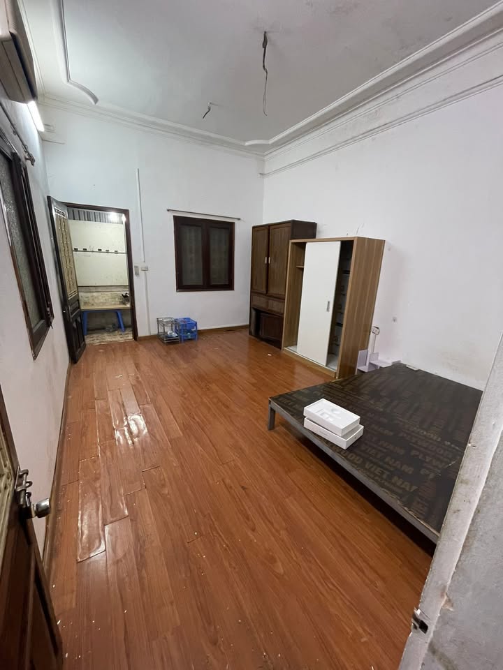 Phòng cho thuê tại Ngõ Thịnh Hào 1, Đống Đa - Giá chỉ từ 2.4 triệu/tháng!