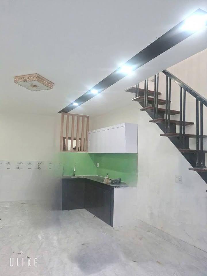 Nhà 2 tầng Đà Nẵng 63m² giá 2 tỷ - Vị trí thuận lợi gần cầu Ba Tầng!