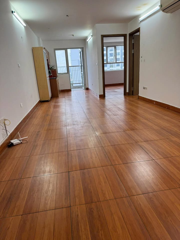 Cho thuê căn hộ Vinahud Cửu Long 76m² - View Sông Hồng, 11 triệu/tháng