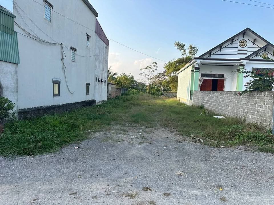 Đất nền Yên Trị, Yên Thủy, Hòa Bình 500m² giá 1 tỷ - Kinh doanh sầm uất!