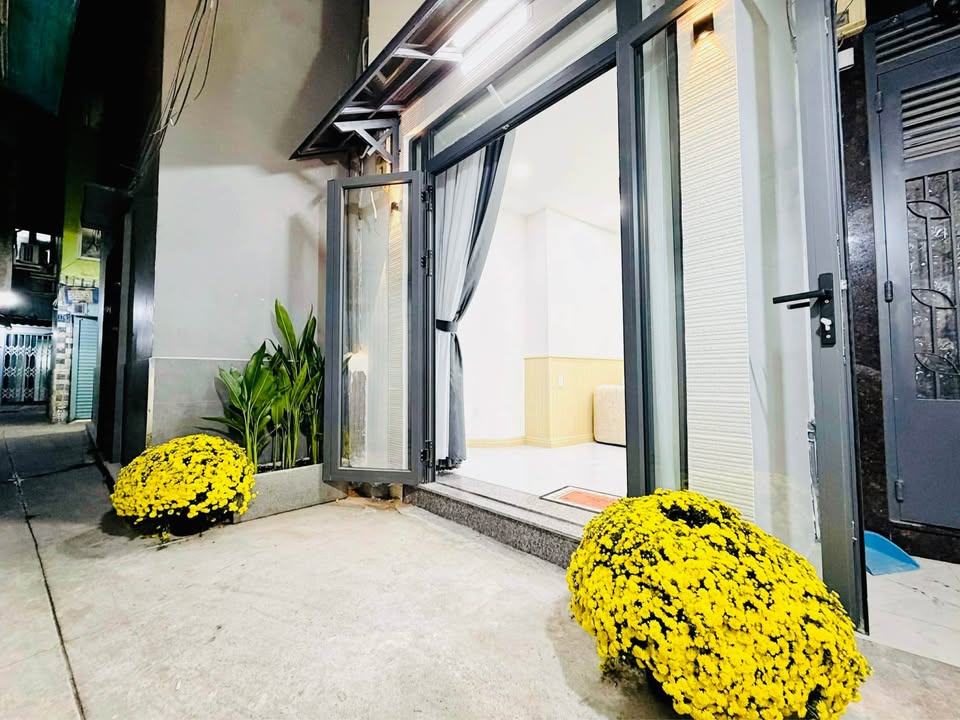 Nhà riêng mặt tiền Nguyễn Thượng Hiền, Quận 3 - Diện tích 25m² giá 5,2 tỷ - Thương lượng ngay!