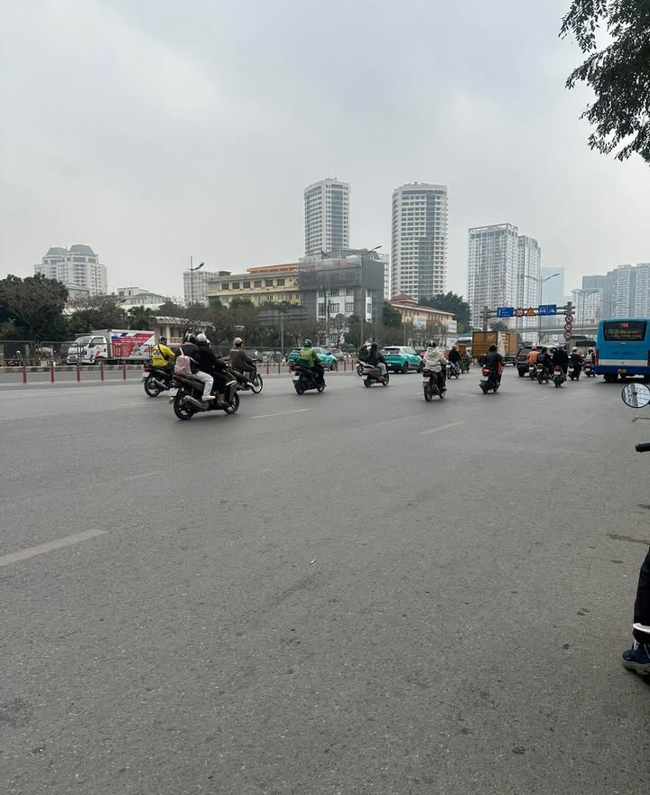 Nhà mặt phố tại Thị trấn Phùng 100m² giá 1x tỷ - Kinh doanh siêu đỉnh!