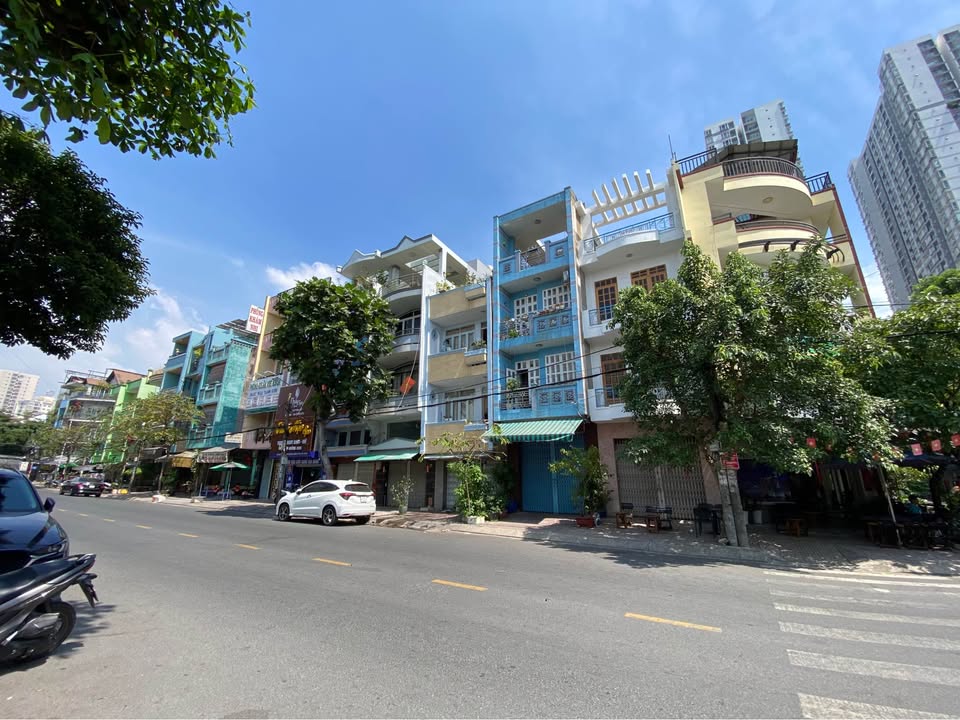 Bán nhà mặt tiền đường số 23, P.11, Quận 6 - Kinh doanh sầm uất, giá chỉ 14 tỷ!