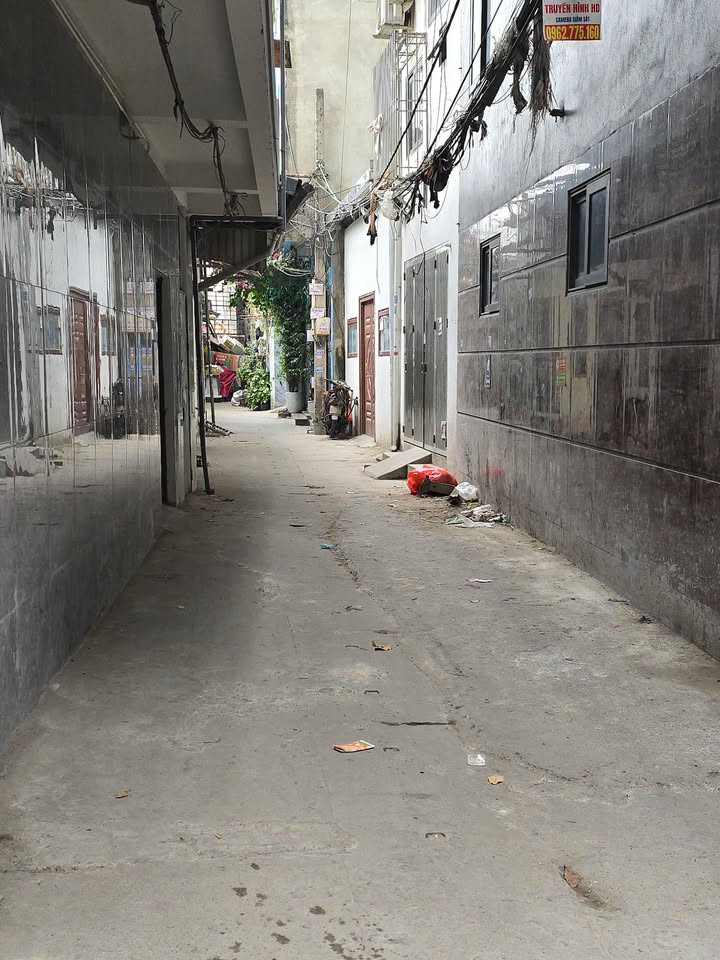 Nhà phố Minh Khai 35m² giá 6 tỷ - Sổ đỏ chính chủ, giao dịch ngay!