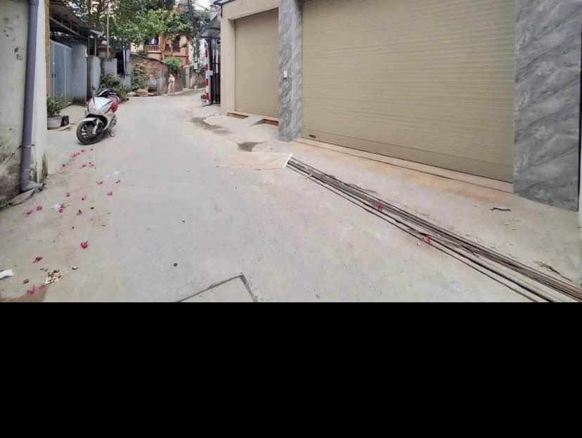 Nhà phố Thạch Bàn, Long Biên 45m² giá 9 tỷ - Full nội thất, ô tô vào tận nơi!