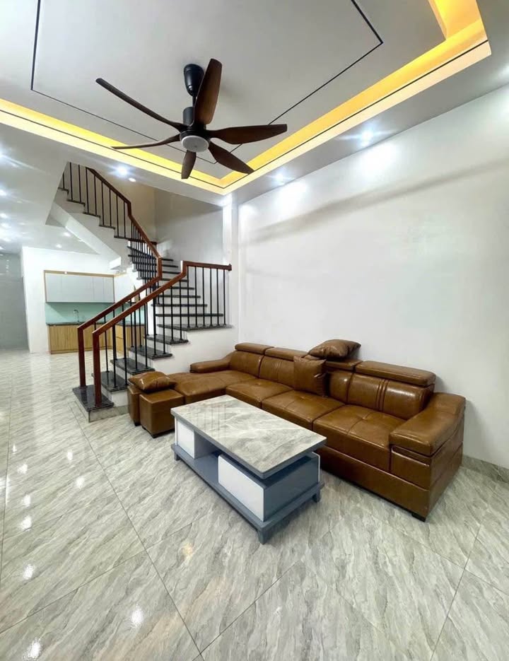 Nhà mới hoàn thiện Đặng Tiến Đông 50m² giá 2.55 tỷ - Vào ở ngay!