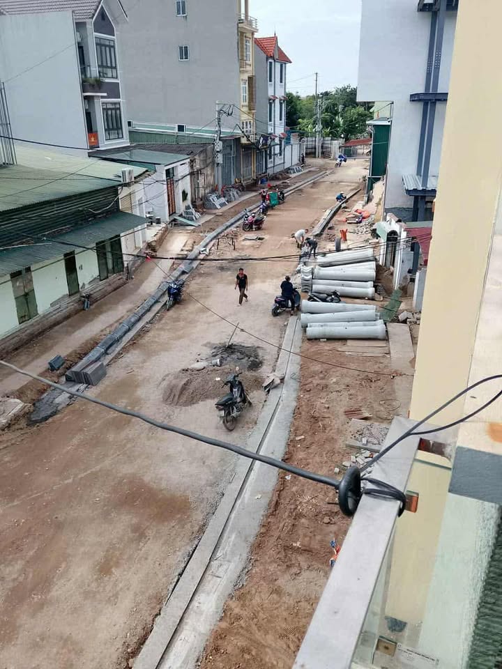 Đất nền Kim Chung Đông Anh 100m² giá 12 tỷ - Vị trí đắc địa, giao thông thuận tiện!