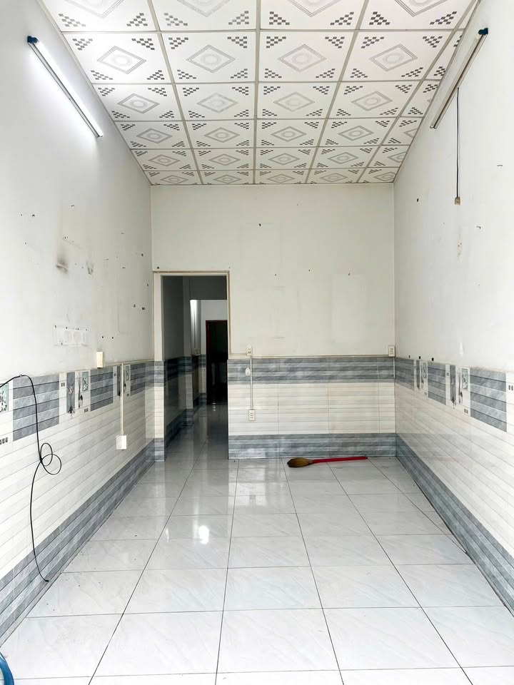 Nhà cấp 4 tại Vĩnh Lộc A, 45m² giá 1,2 tỷ - Sẵn sàng ở ngay!