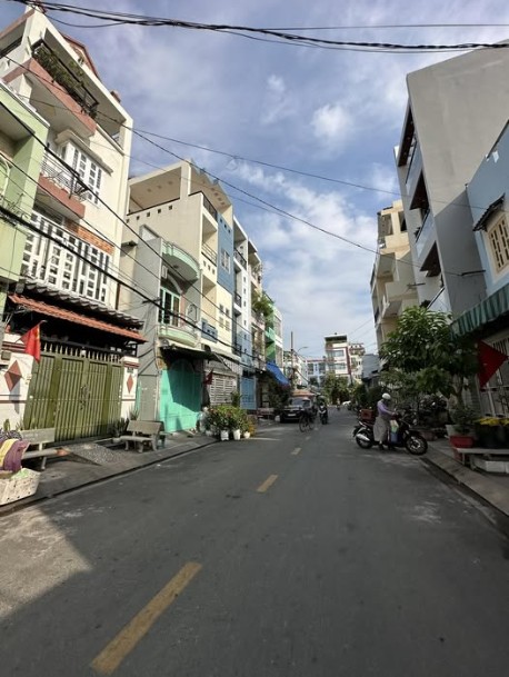 Nhà phố Tân Hương, Quận Tân Phú, 56m² giá 9 tỷ - Nhà 4 tầng sang trọng, vào ở ngay!