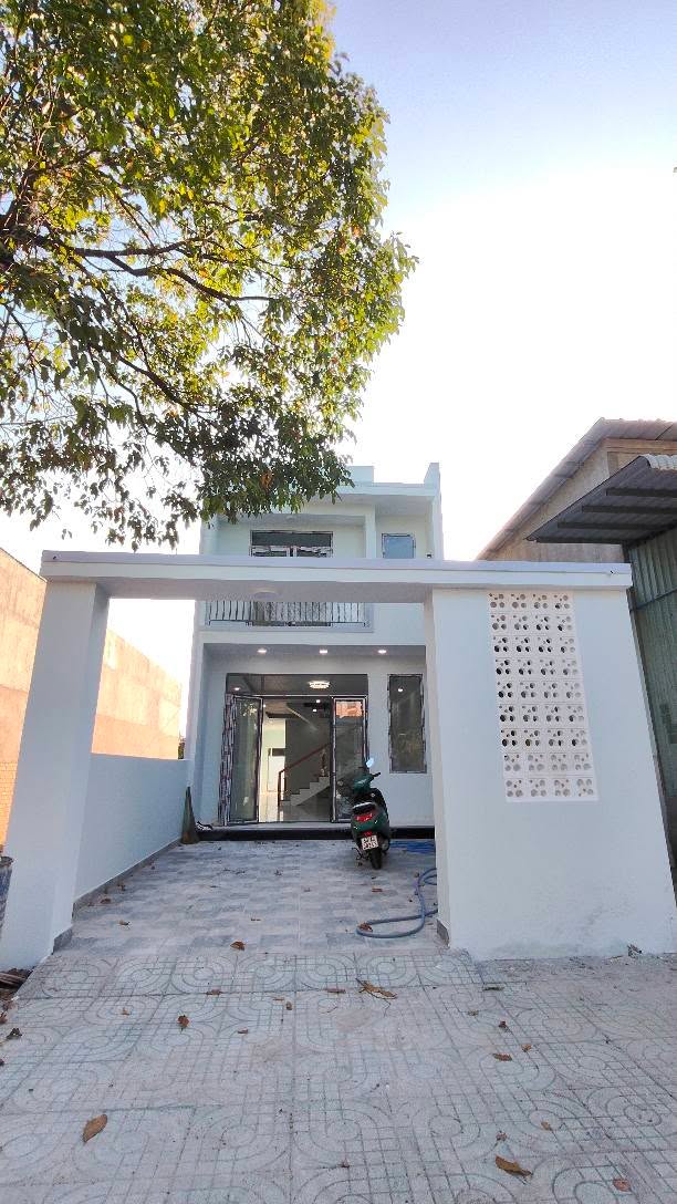 Nhà mới đẹp 1 lầu 1 trệt tại khu J Mỹ Phước 3, diện tích 150m², giá 2.6 tỷ - Sẵn sàng vào ở ngay!