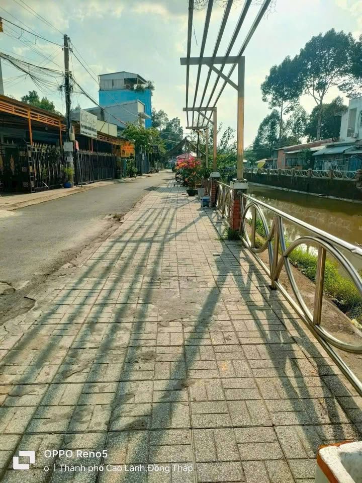 Nhà cấp 4 Hẻm Cống Rạch Chùa, 120m² giá 2.3 tỷ - Cơ hội đầu tư tuyệt vời!