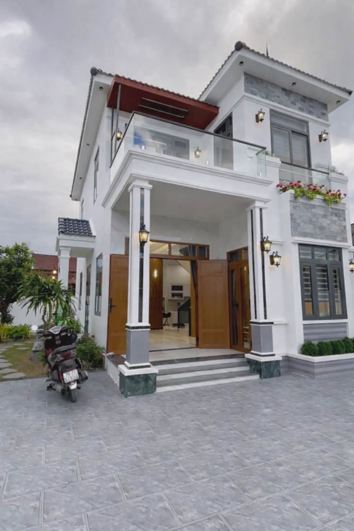 Biệt thự vườn 330m² Diên Khánh - Giảm 200 Tỷ, Sân Vườn Koi Sang Trọng