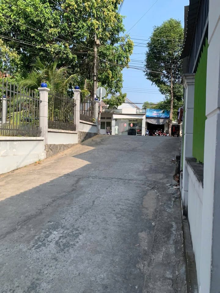 Nhà cho thuê Phú Thọ Thủ Dầu Một 50m² giá 3.8 triệu - Nhà còn mới, ô tô vào thoải mái!