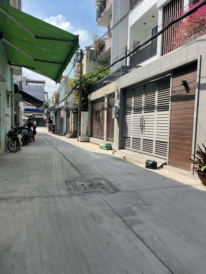 Nhà phố Lạc Long Quân, Quận Tân Bình 79m² giá 9 tỷ - Sổ đỏ chính chủ