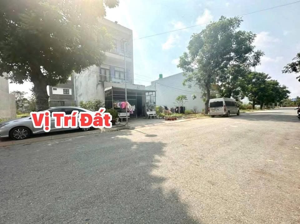 Đất nền KDC Hoàng Long Bến Lức 110m² giá 2.3 tỷ - Sổ hồng riêng sẵn sàng xây dựng!