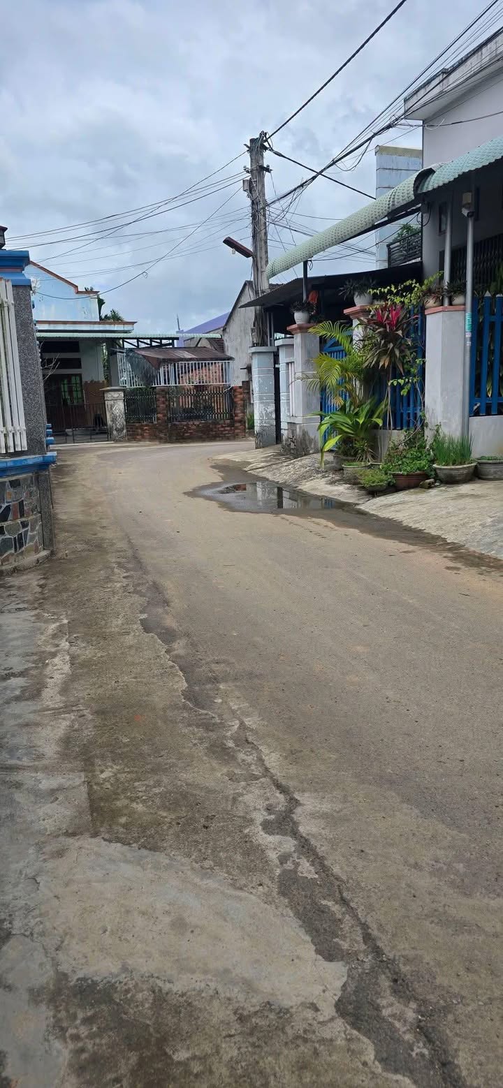 Đất nền Xã Nhơn Lộc, Thị xã An Nhơn, 81m² - Sổ hồng chính chủ, giá chỉ 600 triệu!