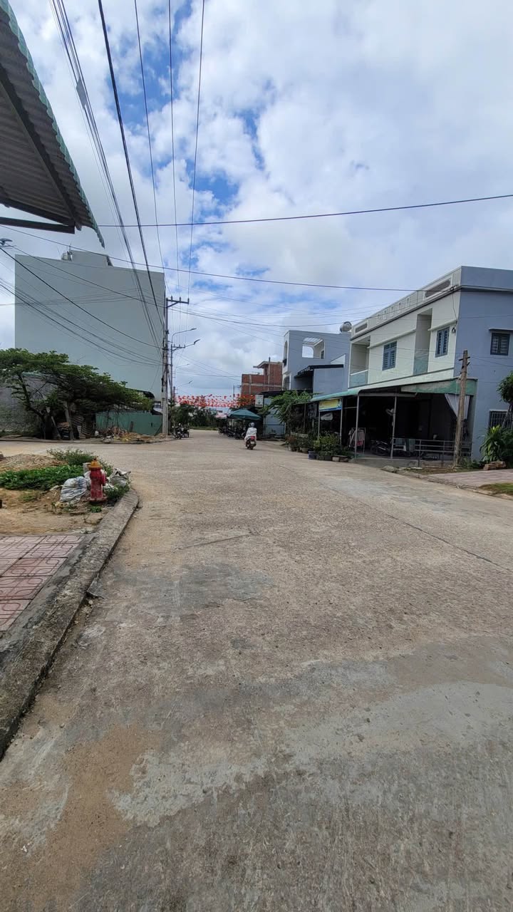 Đất nền giao thông thuận lợi tại Nhơn Bình, Quy Nhơn - 40m² chỉ 1.77 tỷ