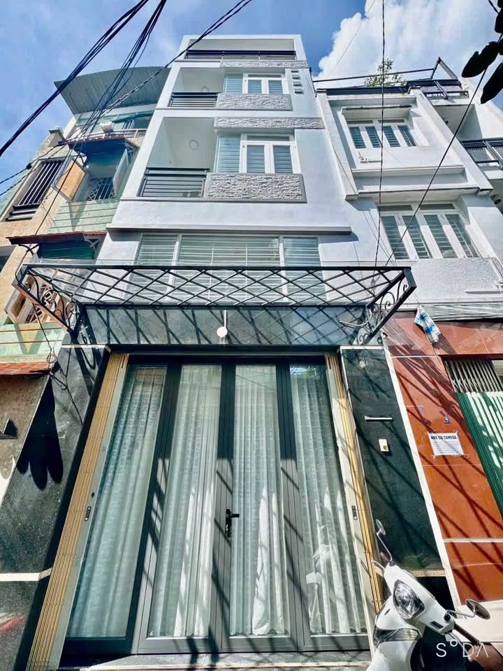 Nhà 5 tầng Trần Văn Ơn, Tân Phú, 40m² giá 6 tỷ - Đầy đủ nội thất cao cấp!