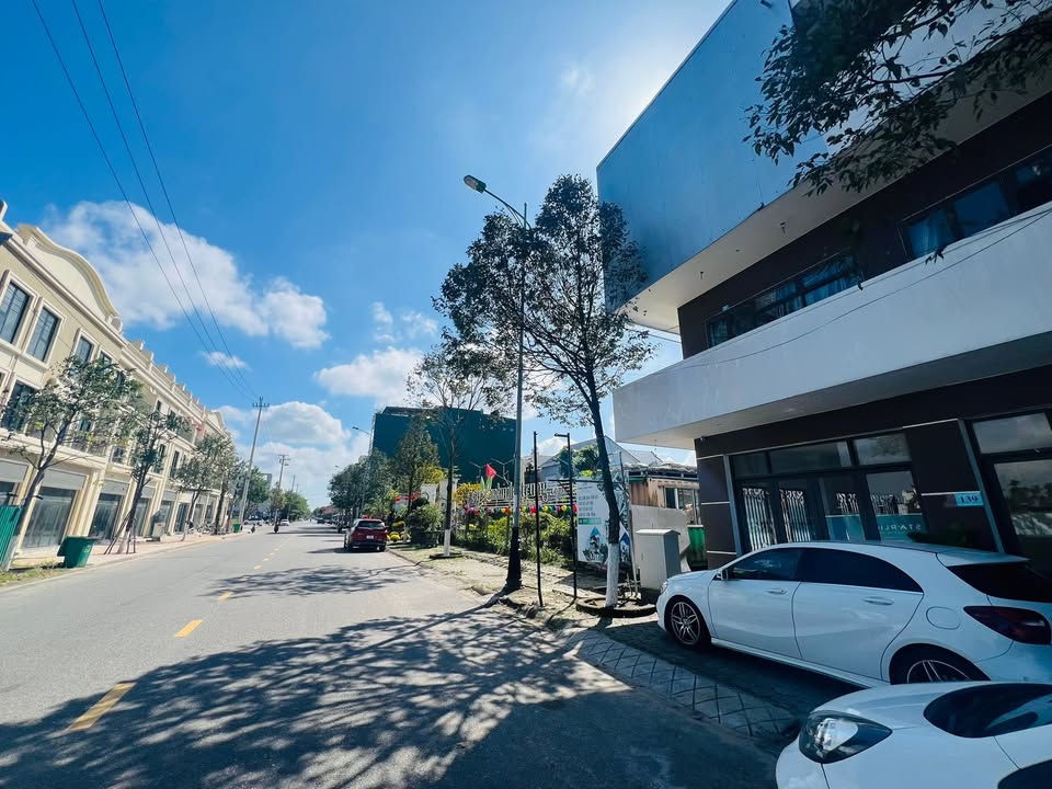 Nhà nghỉ mặt tiền đường Huỳnh Thúc Kháng, 217m² giá 8 tỷ - Kinh doanh sinh lời ngay!