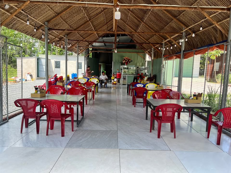 Cho thuê quán nhậu ốc 30K tại khu công nghiệp Minh Hưng Sikiko - Hoạt động ổn định!