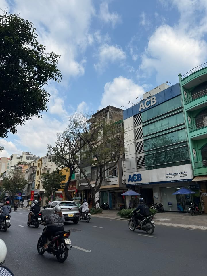 Nhà phố Điện Biên Phủ, Quận 10, 75m², chỉ 10 tỷ - Gần Ngã 7 sầm uất!