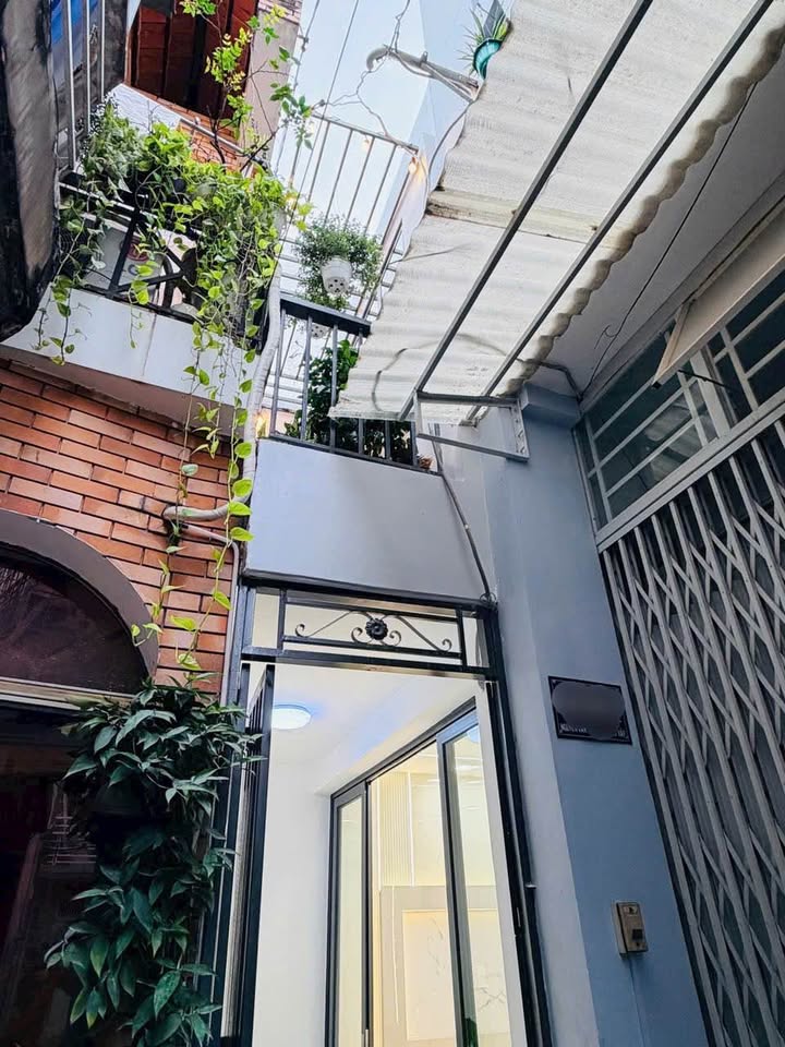 Nhà bán Nguyễn Văn Công, Quận Gò Vấp, 21m² - Không gian sống an lành!