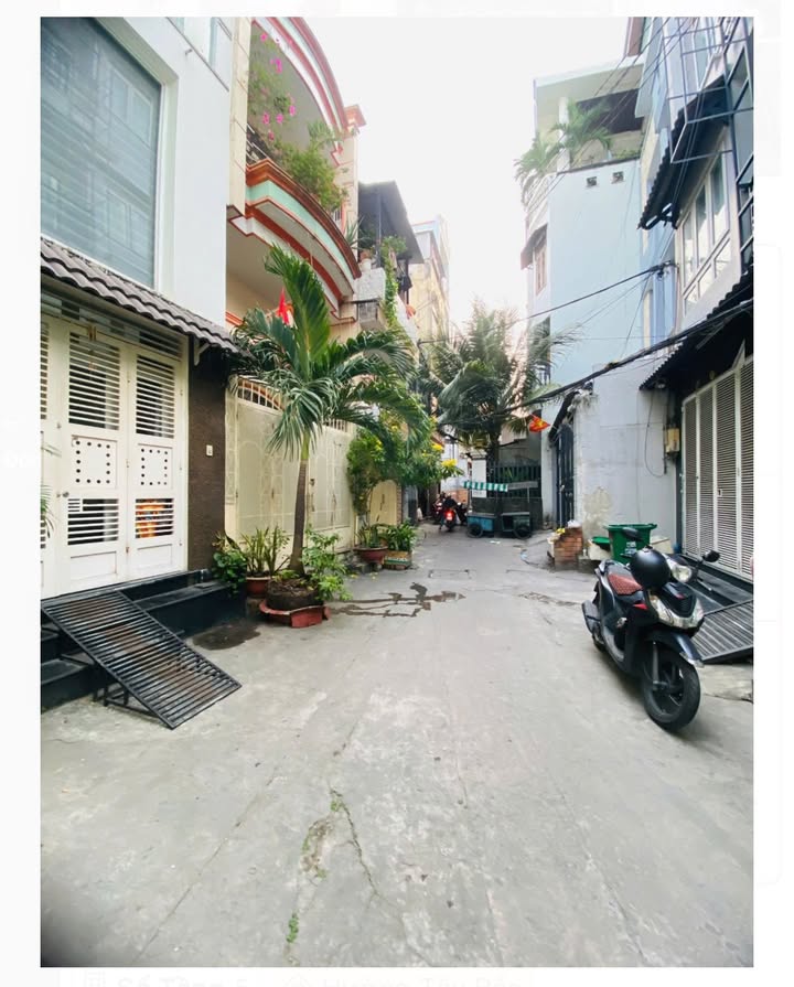 Nhà 5 tầng mới xây mặt tiền Hồ Bá Kiện, 33m² giá 7.5 tỷ - Đầu tư sinh lời hấp dẫn!