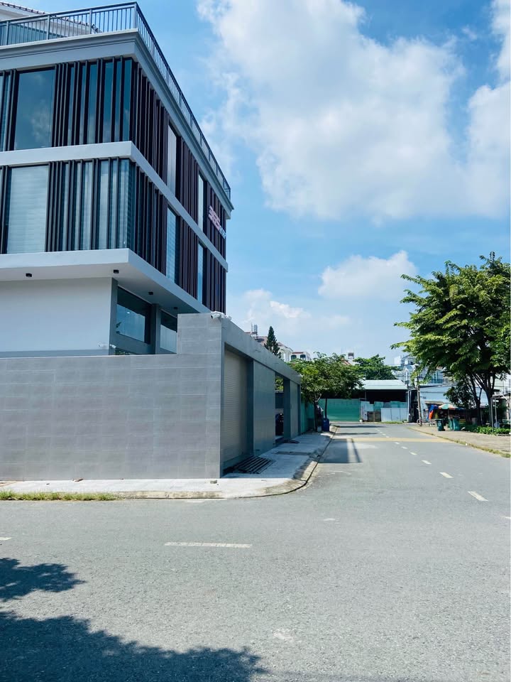 Bán Đất Biệt Thự KĐT Vạn Phúc, Thủ Đức 413m² - Hướng Tây Bắc, Sổ Riêng