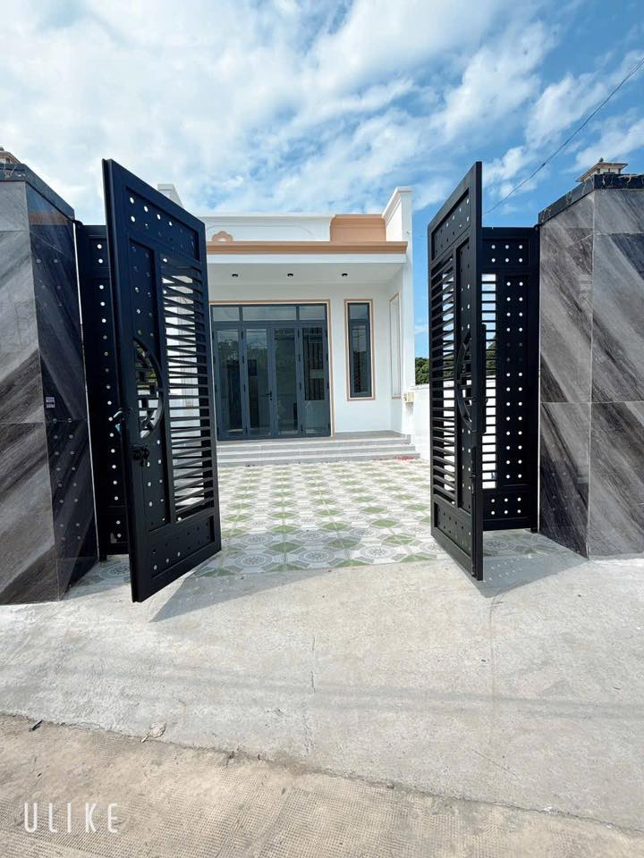 Nhà riêng Xã Sông Trầu 115m² giá 1 tỷ - Sổ đỏ chính chủ