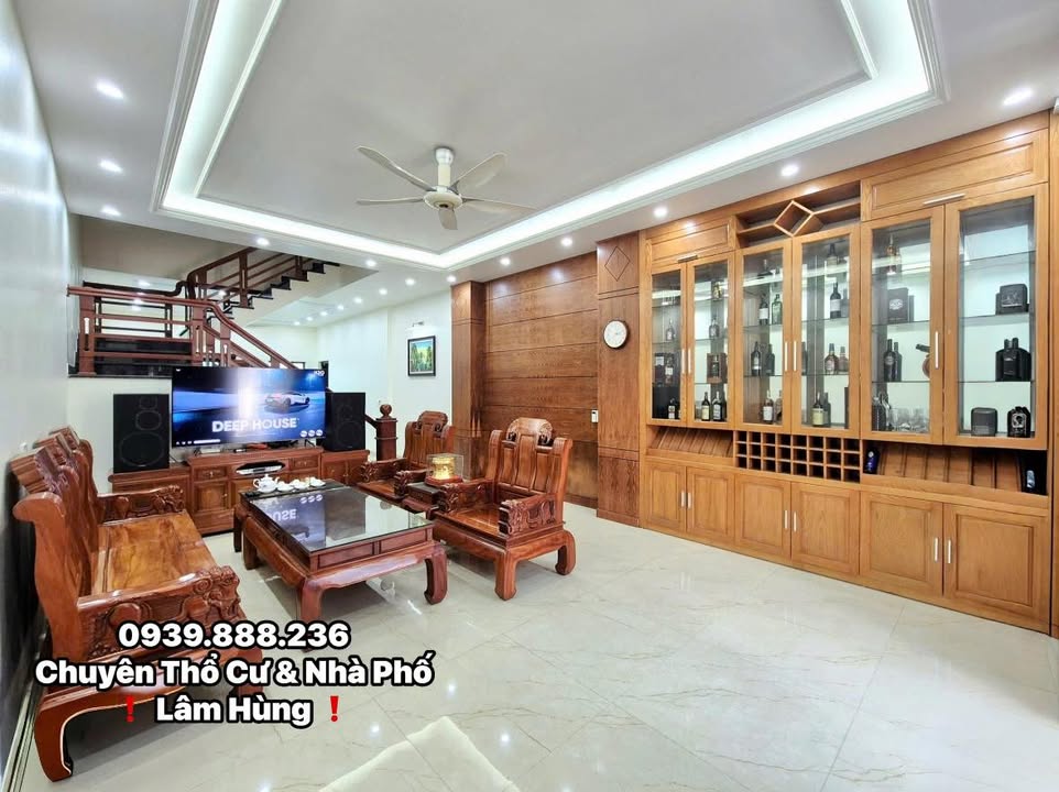 Nhà đẹp 3 tầng Trịnh Kiểm 118m² giá thỏa thuận - Kiến trúc hiện đại!