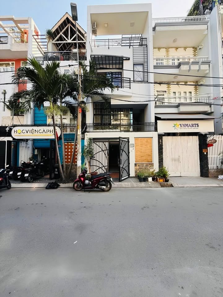 Townhouse K300 Bảy Hiền 80m² giá 22 tỷ - Gara riêng sang trọng!