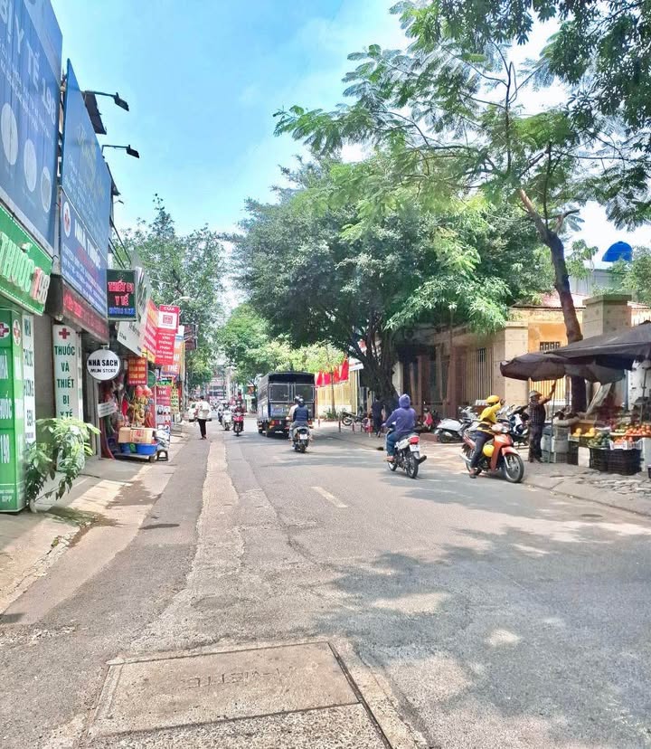 Nhà mặt ngõ Doãn Kế Thiện, Mai Dịch - 39m², 5 tầng - Giá chỉ 8 tỷ