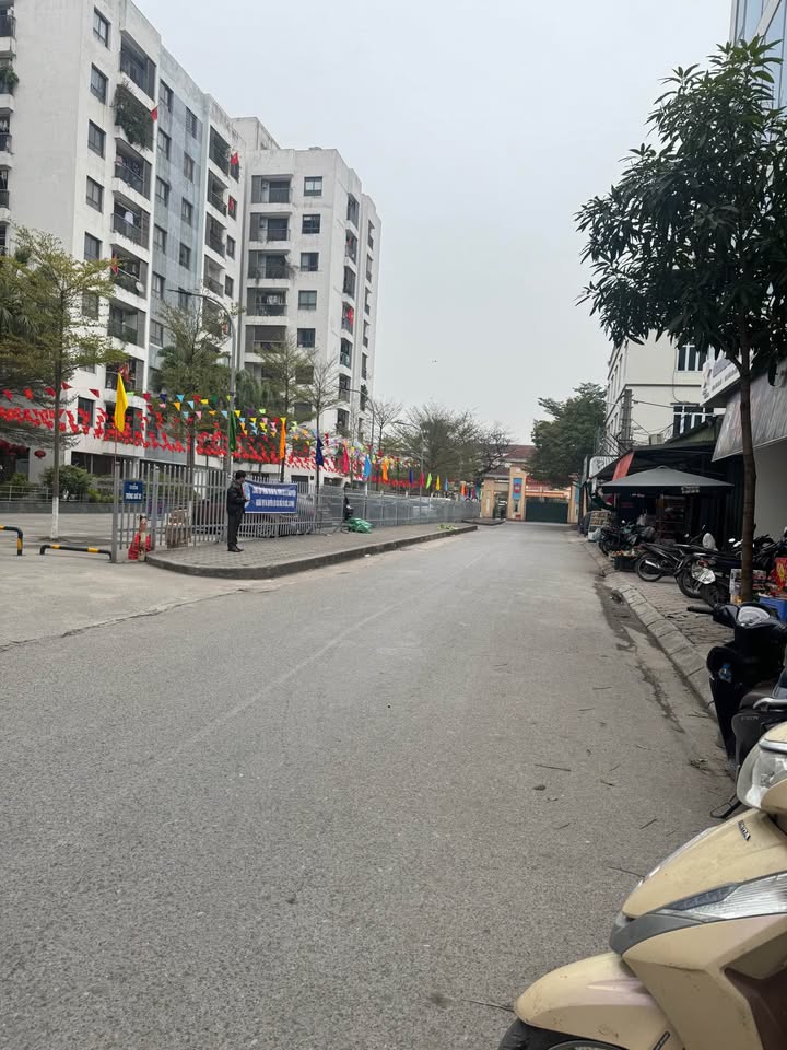 Đất nền Kim Chung, Hoài Đức 70m² giá 10 tỷ - Vị trí đắc địa cho đầu tư!