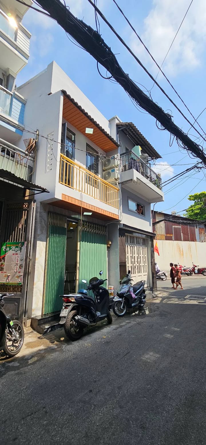 FrontHouse Tân Bình giá 3,2 tỷ - Vị trí kinh doanh hiếm có!