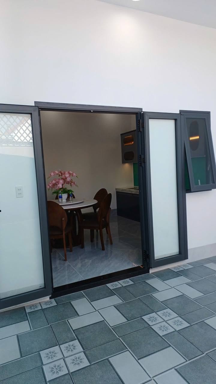 Nhà mặt tiền đường Trương Vĩnh Ký, Rạch Giá, 80m², giá 2.59 tỷ - Kinh doanh thuận lợi!