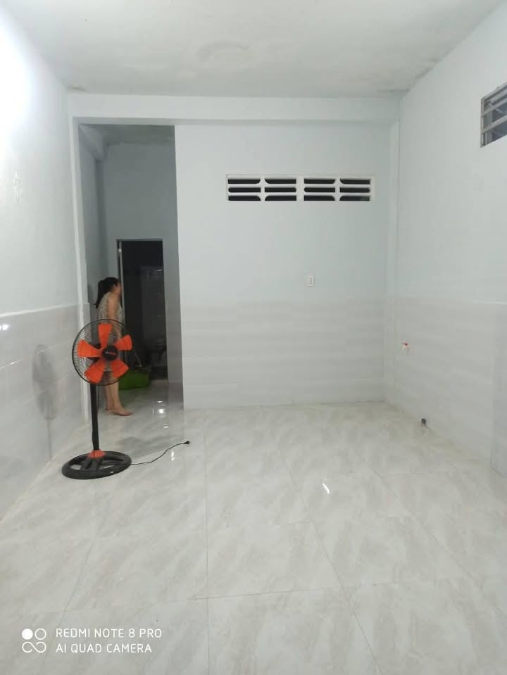 Nhà nguyên căn tại ấp Quảng Lộc, xã Quảng Tiến, giá 2.5 triệu - An ninh tốt, tiện nghi đầy đủ!