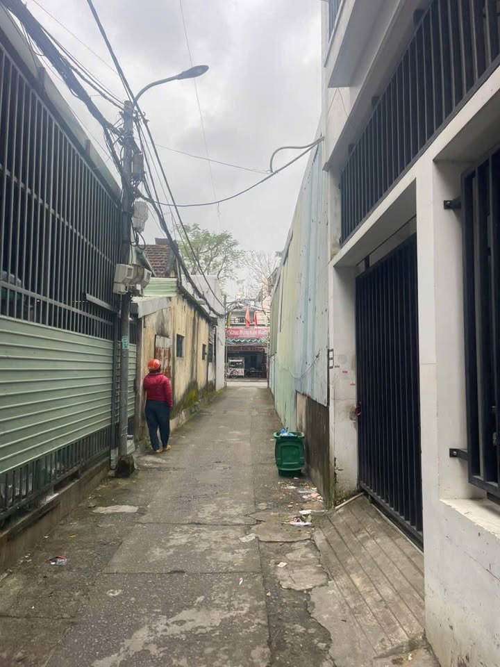 Nhà C4 chính chủ Quận Thanh Khê 63m² giá 3.35 tỷ - Vị trí thuận lợi!