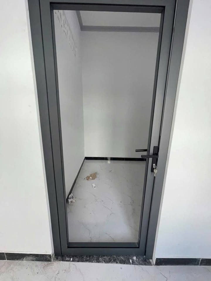 Bán nhà mặt tiền đường Lý Thường Kiệt, Hóc Môn 163m², giá 6.8 tỷ - Đầu tư sinh lời!