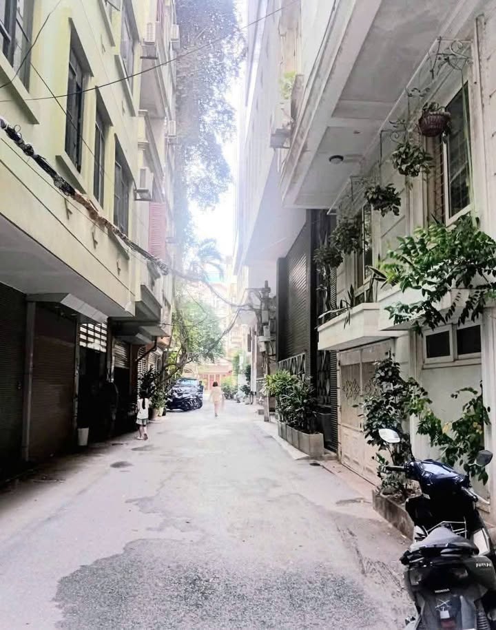 FrontHouse Hoàng Cầu Đống Đa 53m² giá 22 tỷ - An cư kết hợp văn phòng!