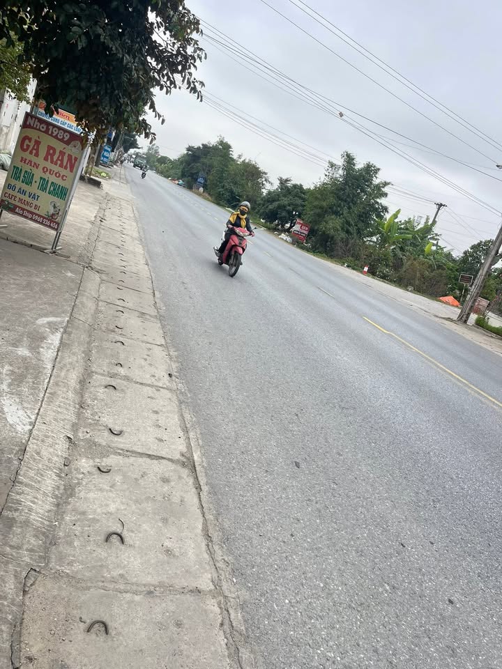 Đất chính chủ 76m² mặt đường Quốc lộ 10 - Giá thỏa thuận hấp dẫn!