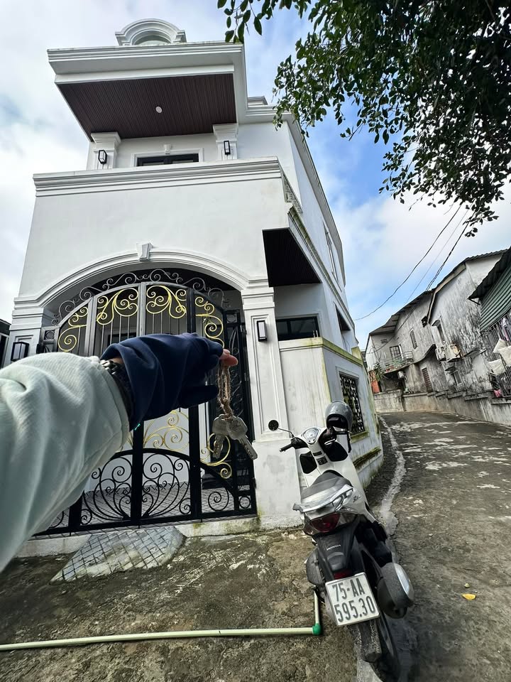 Nhà 2 tầng tại Kiệt 149 Trần Phú, TP Huế - Giá 2.7 tỷ - Sẵn sàng vào ở ngay!