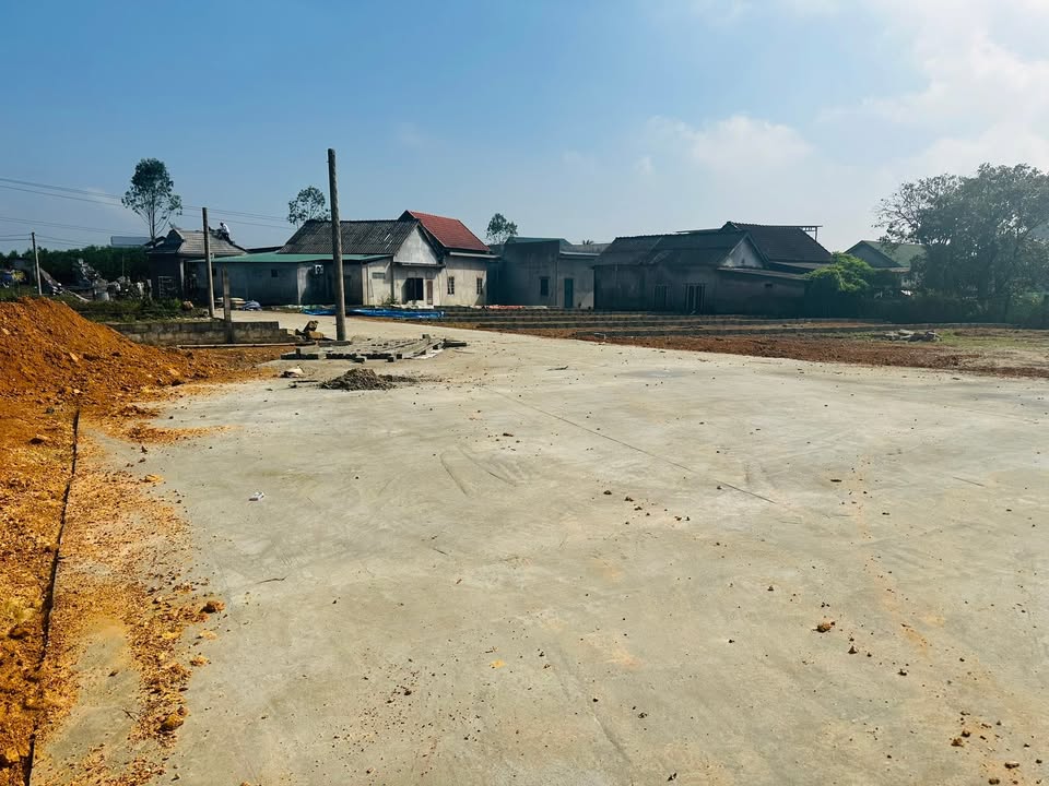 Đất nền Kiệt 98 Tôn Thất Sơn, Thị Xã Hương Thủy 83m² giá chỉ 600 triệu - Sẵn sàng đầu tư!