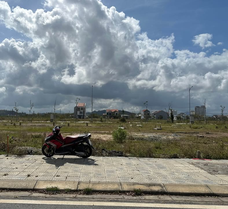 Đất Thủy Thanh, Hương Thủy 150m² giá 5.1 tỷ - Vị trí đẹp gần đại học FPT!